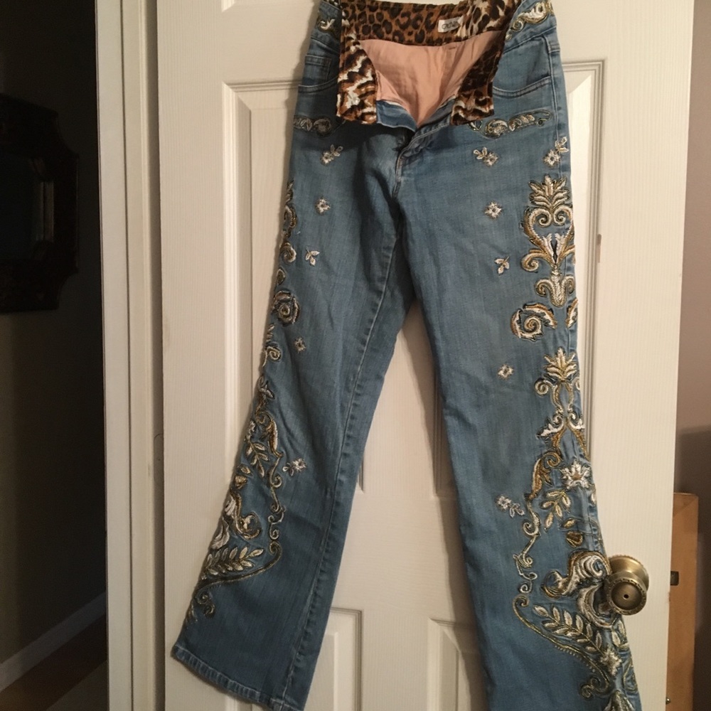 Cache embroidered jeans